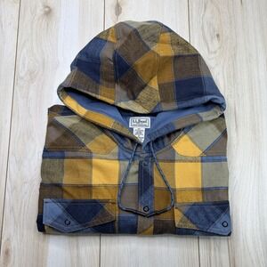 LL Bean Flannel Shirt Mens Multicolor Scotch Plaid Hoodie Size XL Jacket Patches